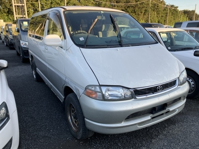 TOYOTA GRANVIA — фото
