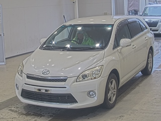 TOYOTA MARK X ZIO