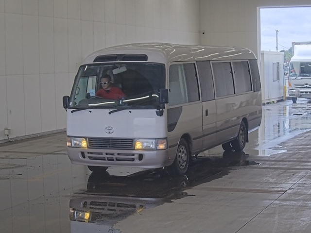 TOYOTA COASTER