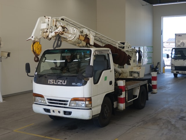 ISUZU ELF — фото