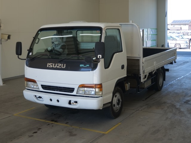 ISUZU ELF — фото