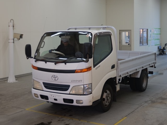 TOYOTA DYNA