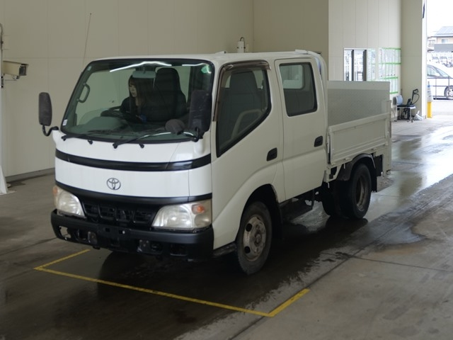 TOYOTA DYNA