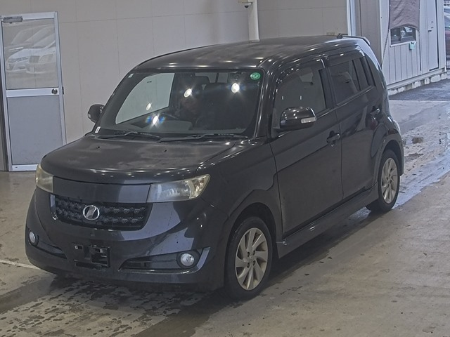 TOYOTA BB