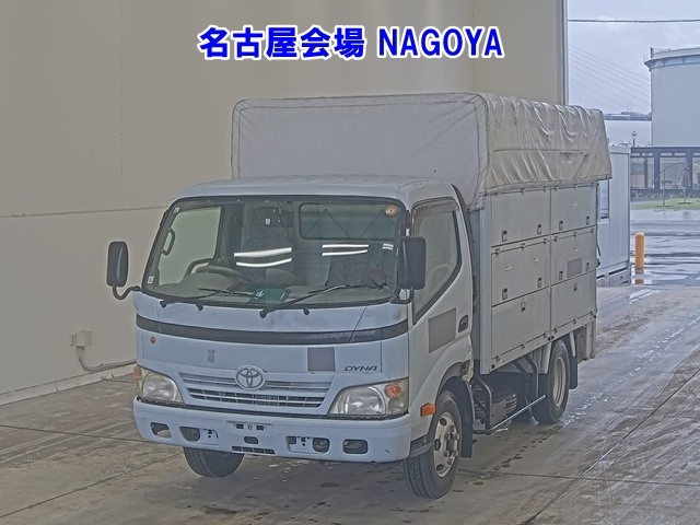 TOYOTA DYNA