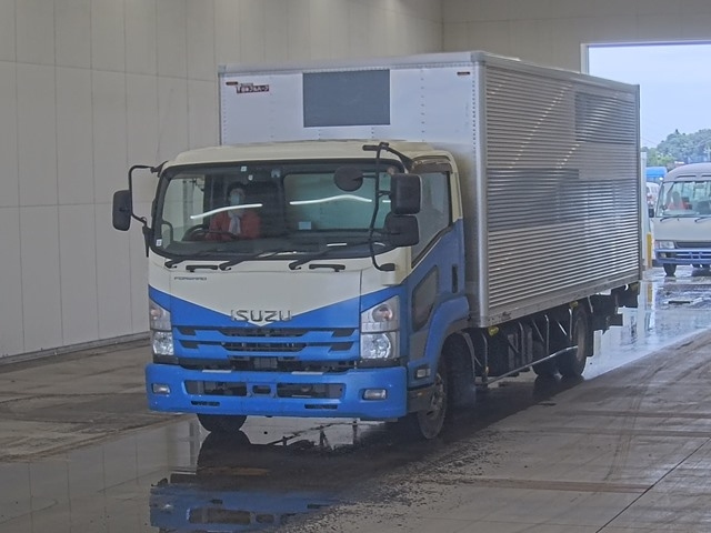 ISUZU FORWARD
