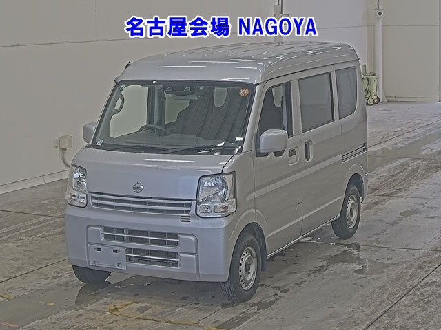 NISSAN CLIPPER VAN