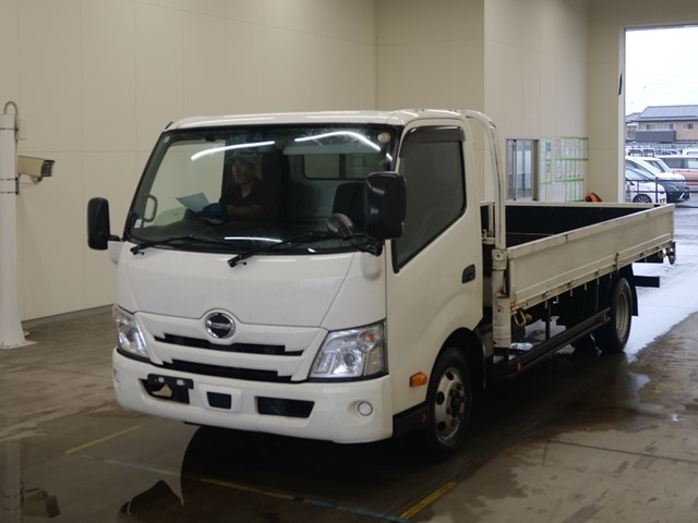 HINO DUTRO — фото