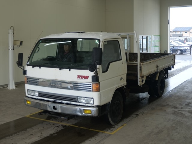 MAZDA TITAN