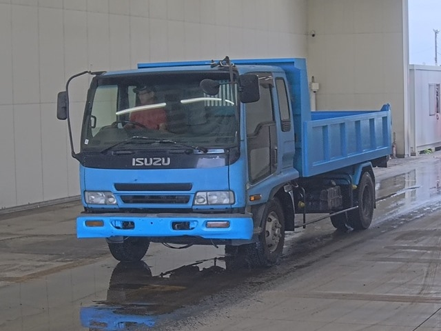 ISUZU FORWARD — фото