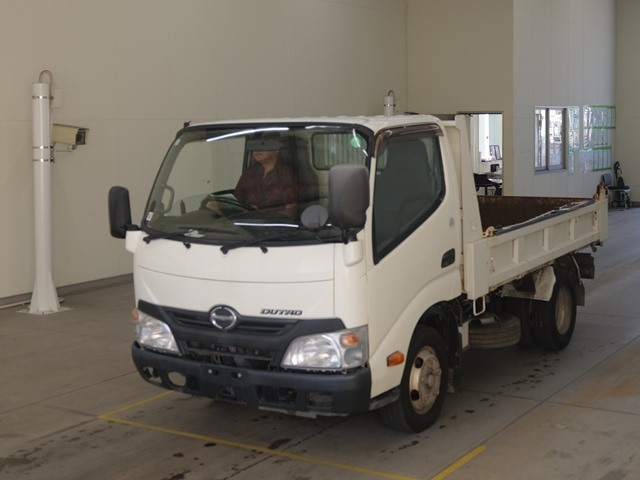 HINO DUTRO — фото