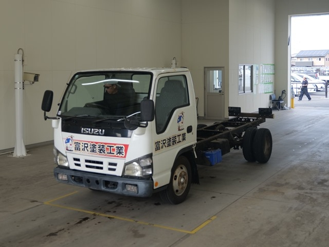ISUZU ELF — фото