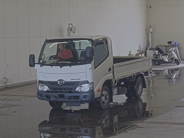 HINO DUTRO — фото