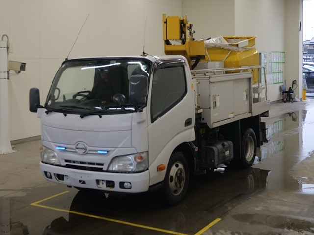 HINO DUTRO — фото