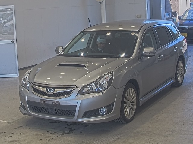 SUBARU LEGACY — фото