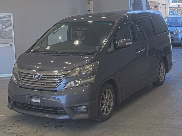 TOYOTA VELLFIRE — фото