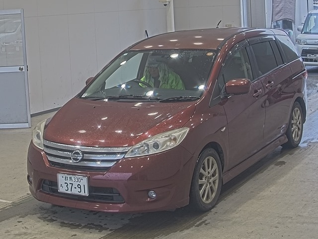NISSAN LAFESTA — фото