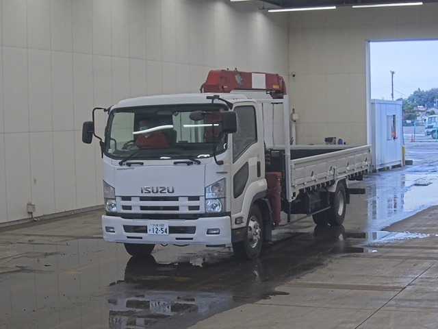 ISUZU FORWARD — фото
