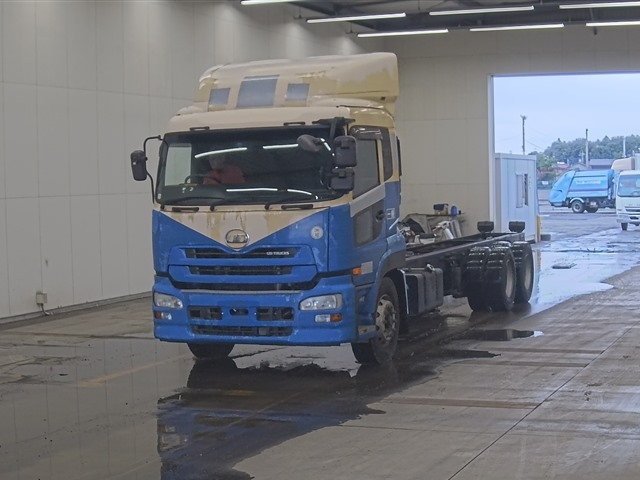 NISSAN QUON