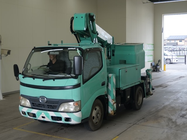 HINO DUTRO — фото