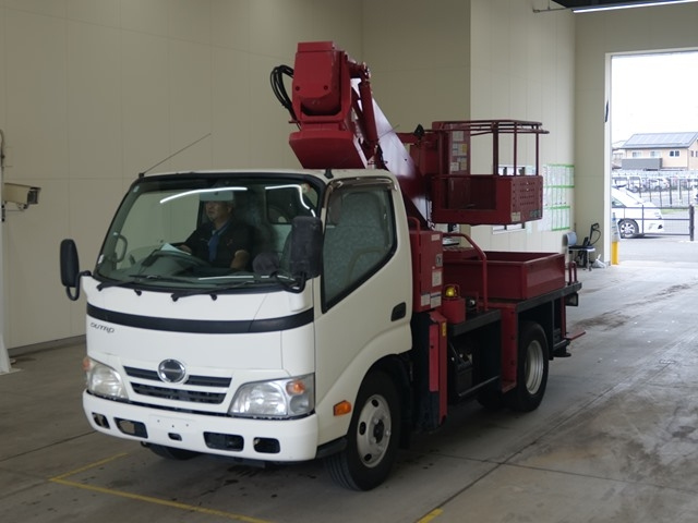 HINO DUTRO — фото