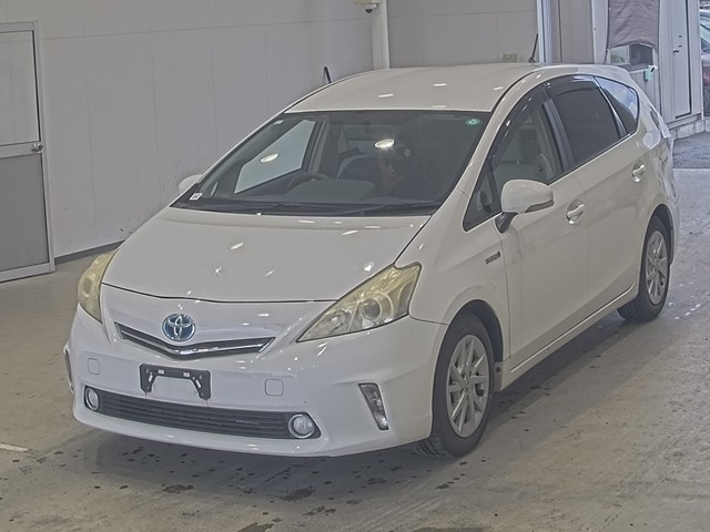 TOYOTA PRIUS — фото