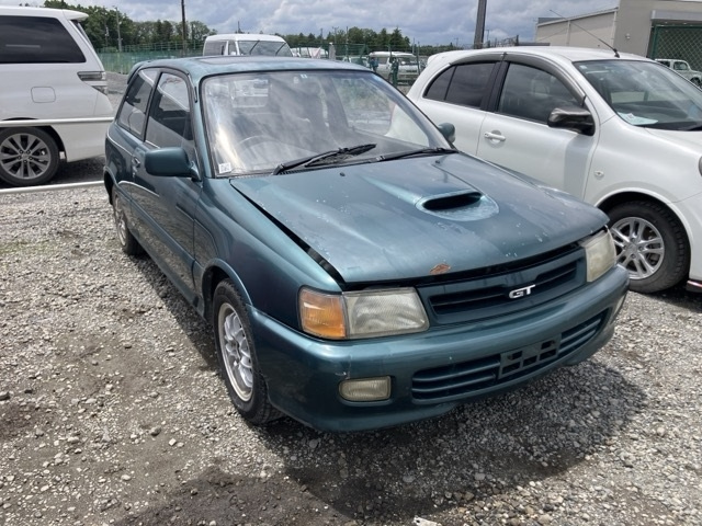 TOYOTA STARLET — фото