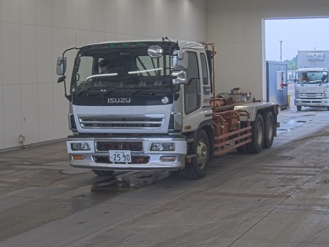 ISUZU GIGA