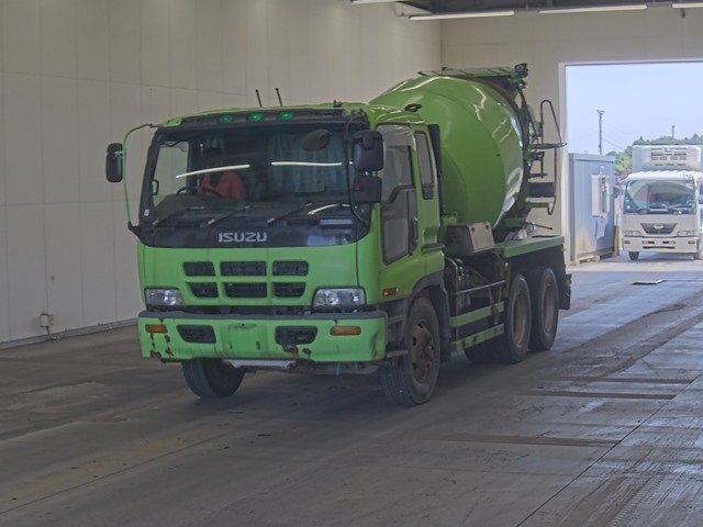 ISUZU GIGA
