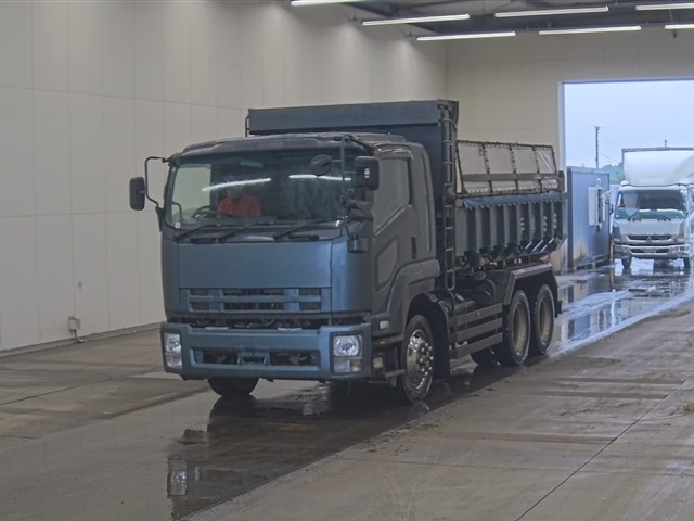 ISUZU FORWARD — фото