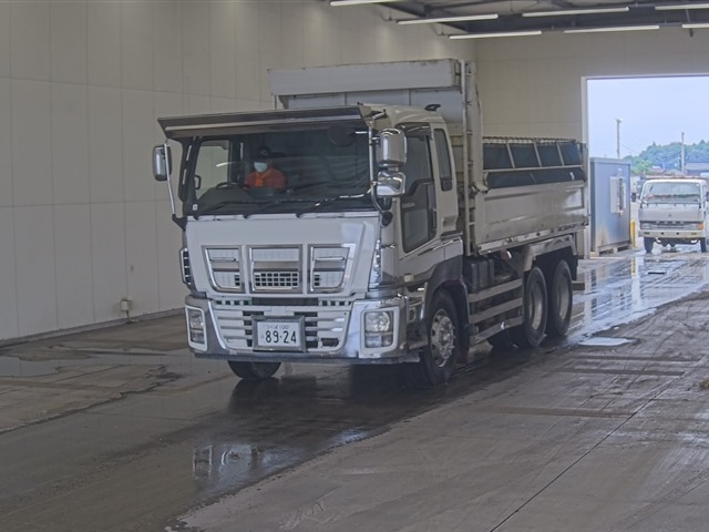 ISUZU GIGA