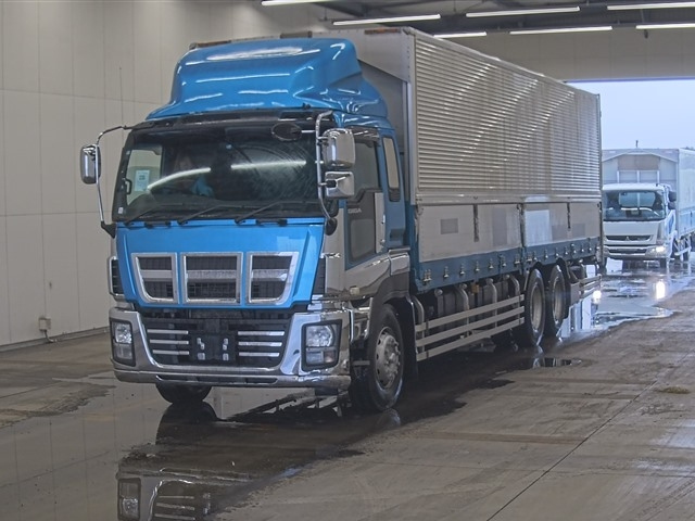 ISUZU GIGA