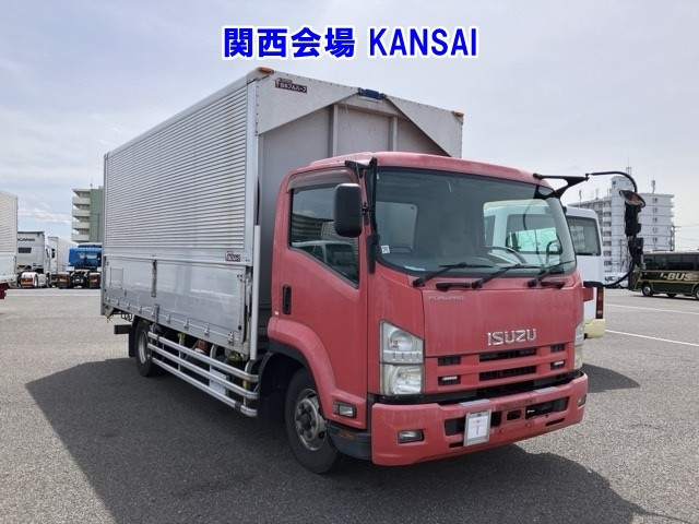 ISUZU FORWARD — фото