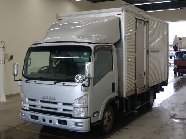 ISUZU ELF — фото