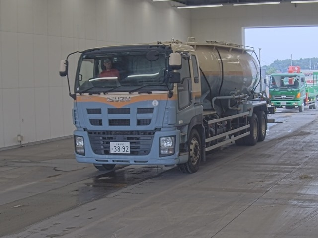 ISUZU GIGA