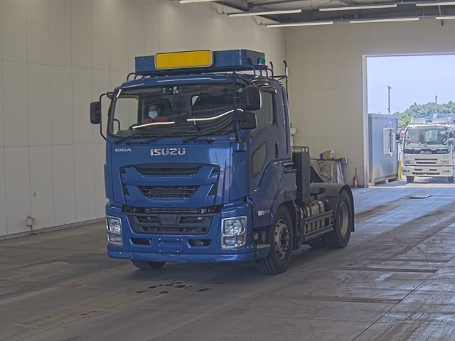 ISUZU GIGA