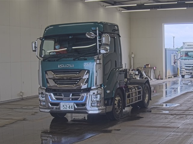 ISUZU GIGA