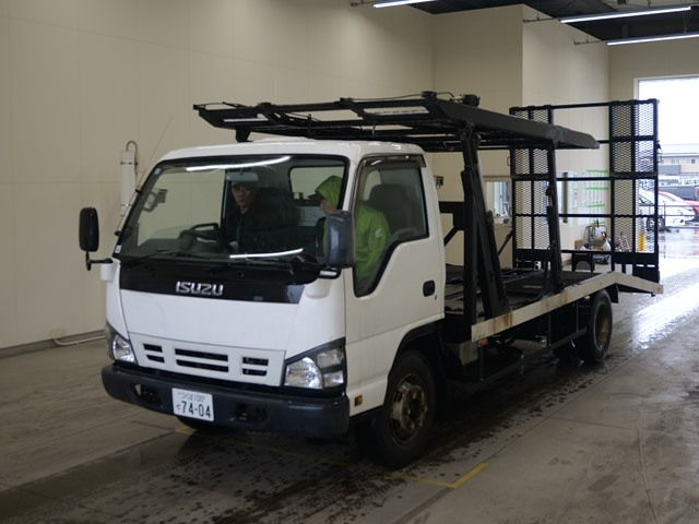 ISUZU ELF — фото