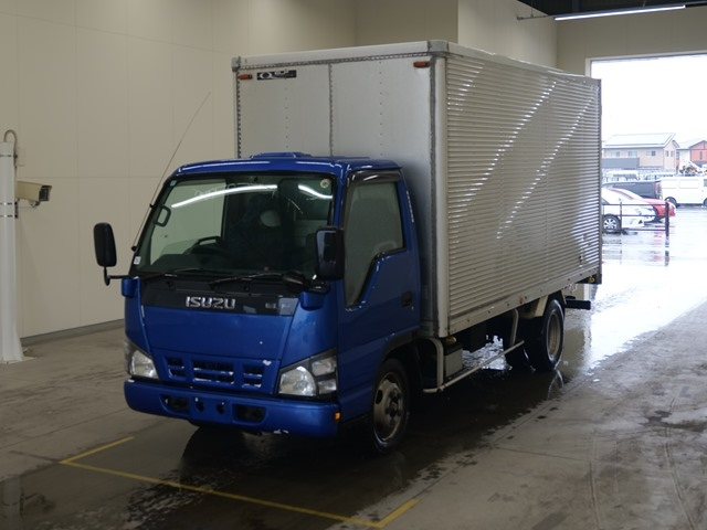 ISUZU ELF — фото