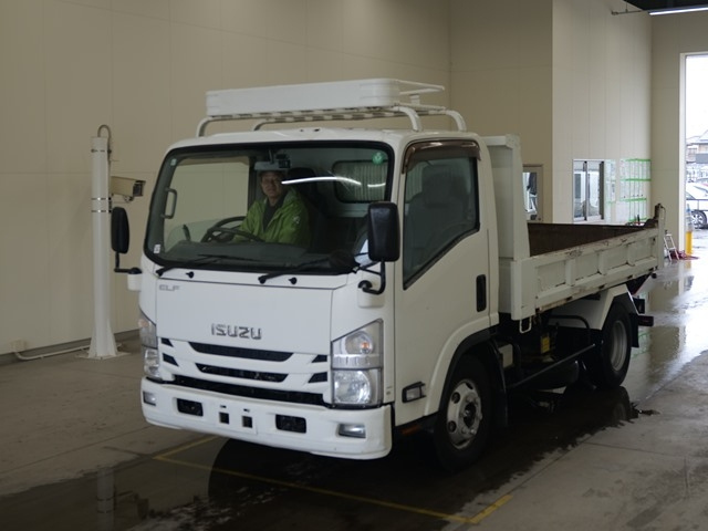ISUZU ELF — фото