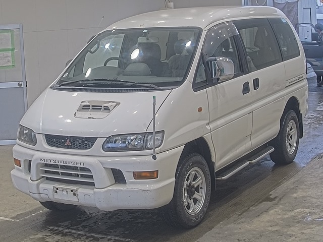 MITSUBISHI DELICA