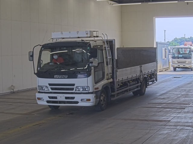 ISUZU FORWARD — фото