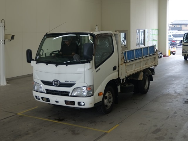 HINO DUTRO — фото