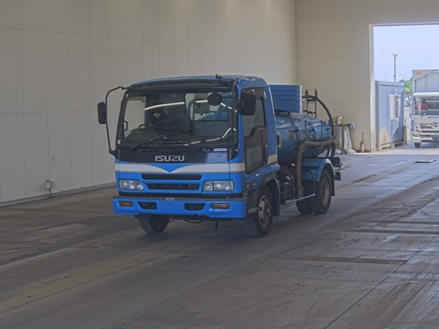 ISUZU FORWARD — фото