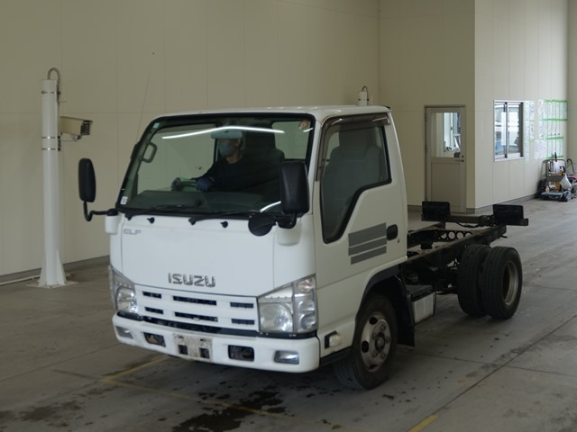 ISUZU ELF — фото
