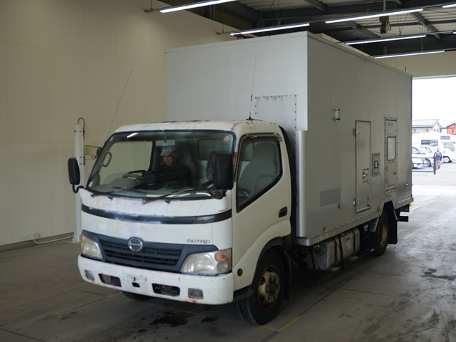 HINO DUTRO — фото