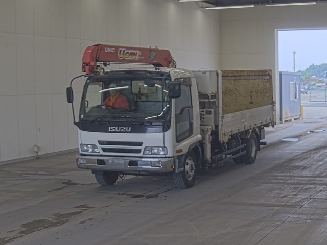 ISUZU FORWARD — фото