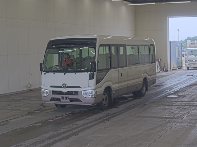 TOYOTA COASTER