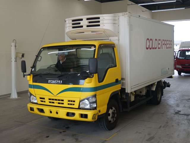 ISUZU ELF — фото