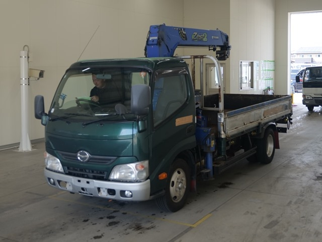 HINO DUTRO — фото